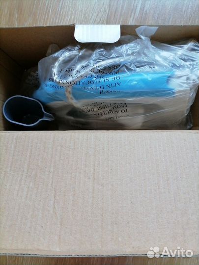 Утюг Scarlett,новый в коробке,маленький