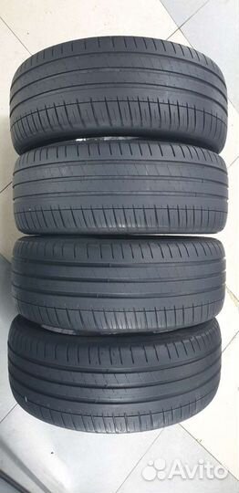 Michelin Pilot Sport 3 235/45 R18 98Y