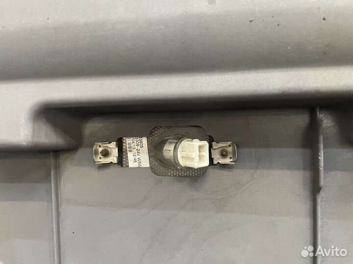 1835024 Корпус подножек правый Daf XF106