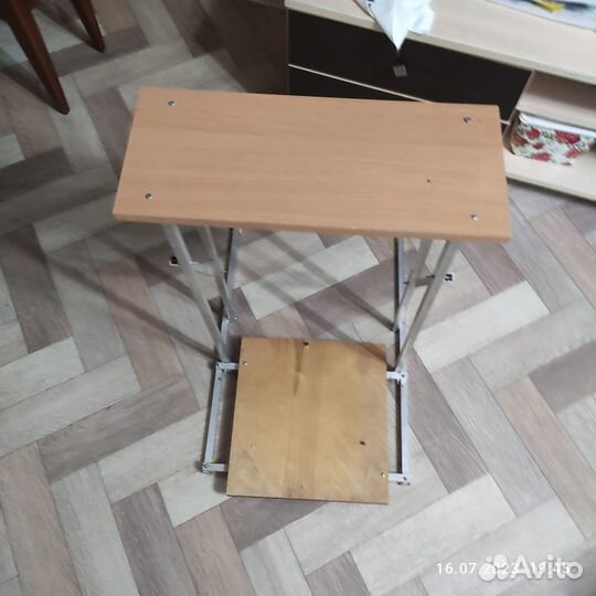 Подставка для руля и пелалей