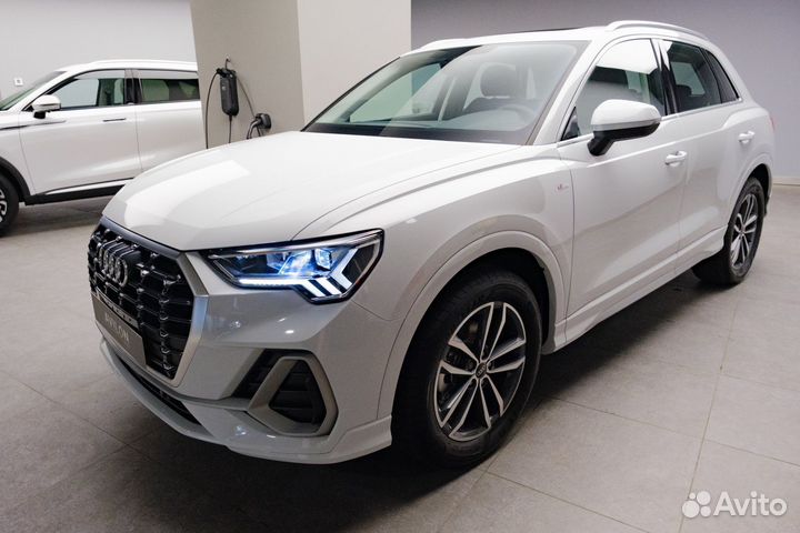 Audi Q3 1.4 AMT, 2023