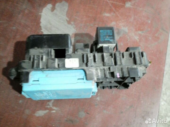 Монтажный блок мицубиси спейс стар