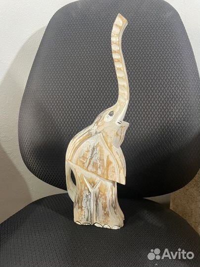 Слоник деревянный