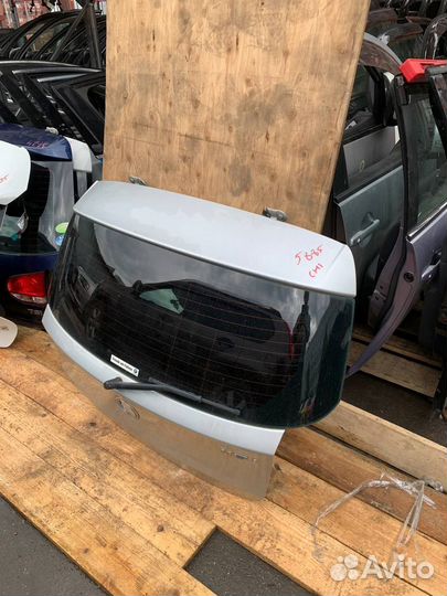 Дверь крышка багажника бмв Е87 BMW 1-series E87