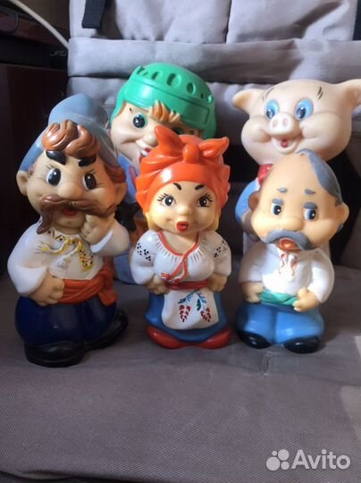 Резиновые игрушки казаки