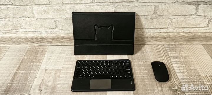 Чехол на планшет c клавиатурой (Арт.75368)