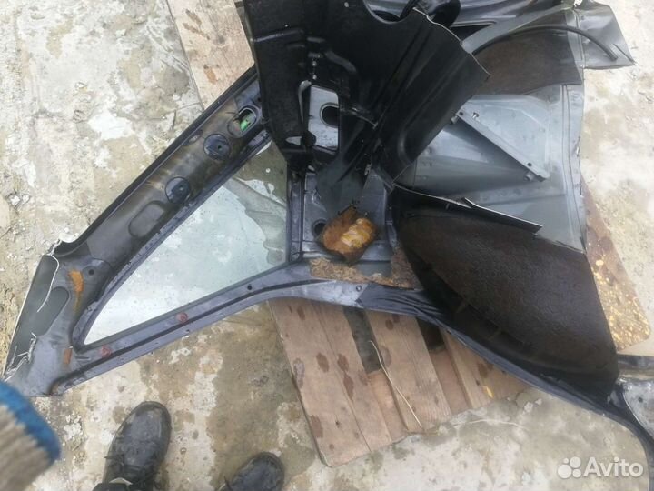 Крыло заднее правое Audi 80 (B3)