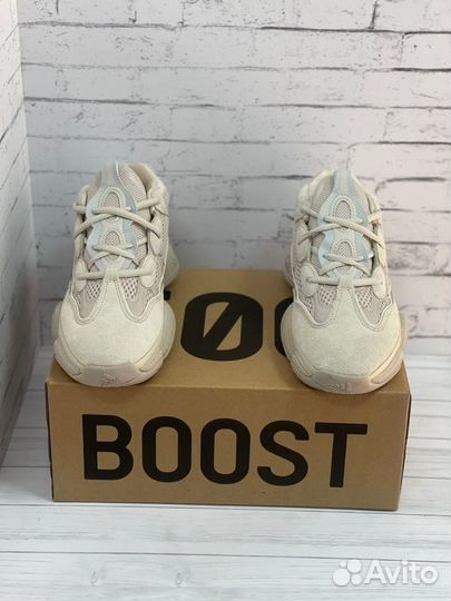 Кроссовки Adidas Yeezy Boost 500