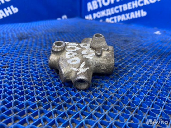 Распределитель тормозной Toyota Corolla 120