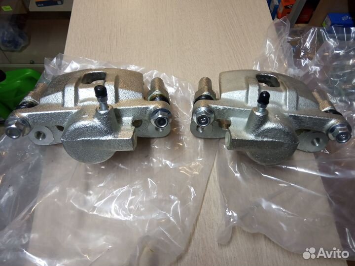 Задний суппорт Mitsubishi Lancer 9 10