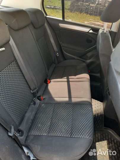 Салон VW Golf 6