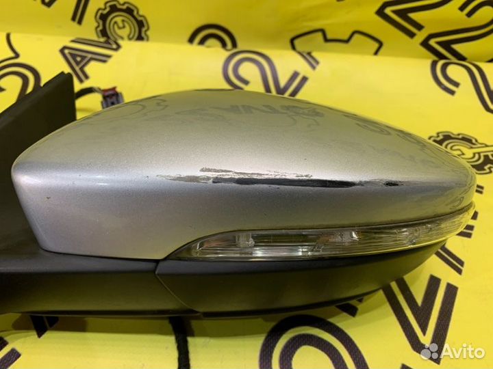 Зеркало заднего вида переднее левое Volkswagen