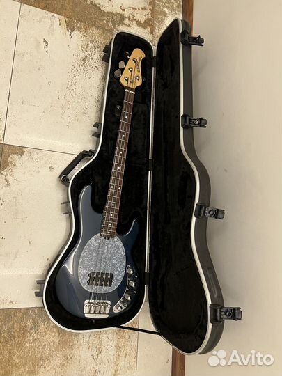 Music Man Stingray 4 2008 Carbon Blue Pearl