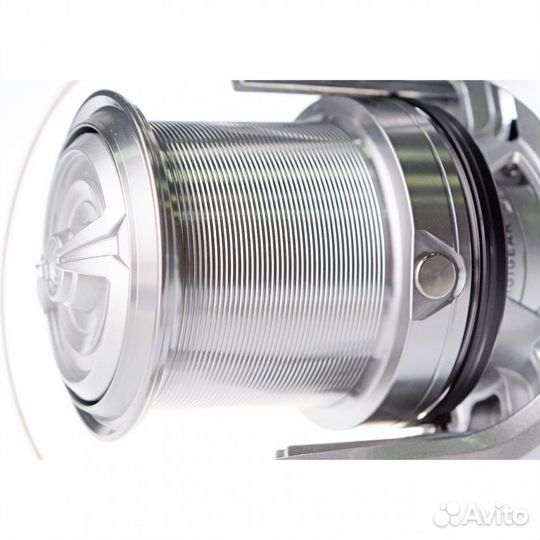 Катушка Daiwa 20 Crosscast Surf 45 SCW 5000C QD