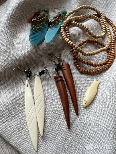 Набор бижутерии (перья, дерево) / эко бижутерия