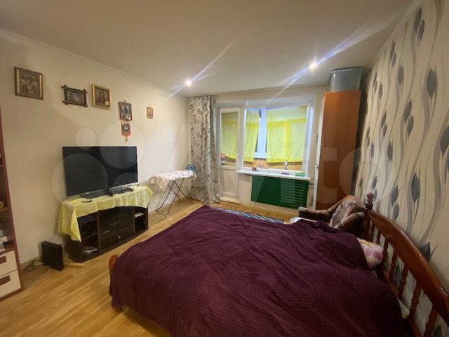 2-к. квартира, 50 м², 6/9 эт.