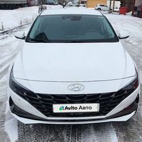 Hyundai Avante 1.6 CVT, 2021, 122 000 км, с пробегом, цена 2 150 000 руб.