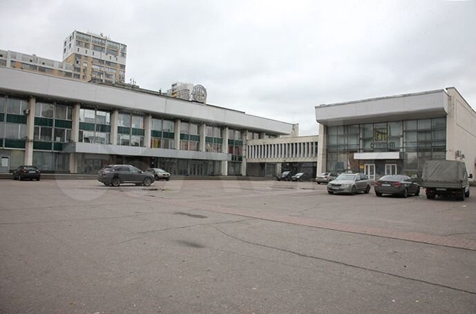 Помещение свободного назначения 1415 м2