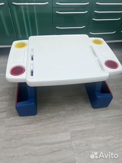 Детский столик