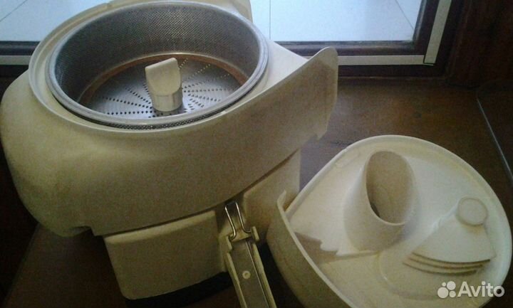 Соковыжималка шинковка садовая