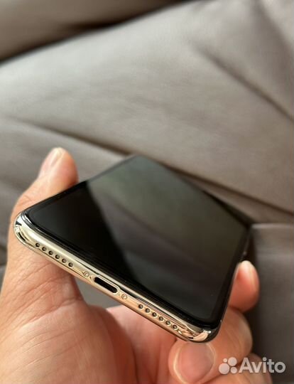 iPhone X, 64 ГБ