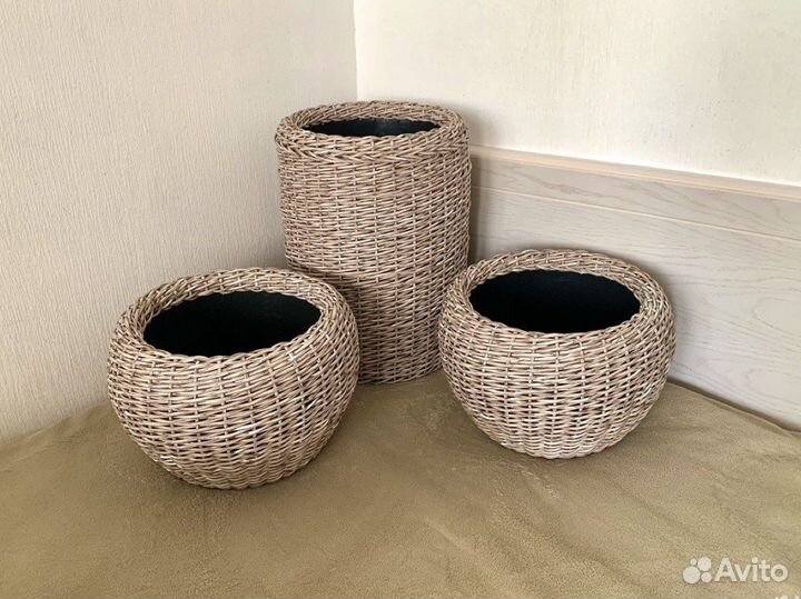 Кашпо, корзина, колонна из ротанга