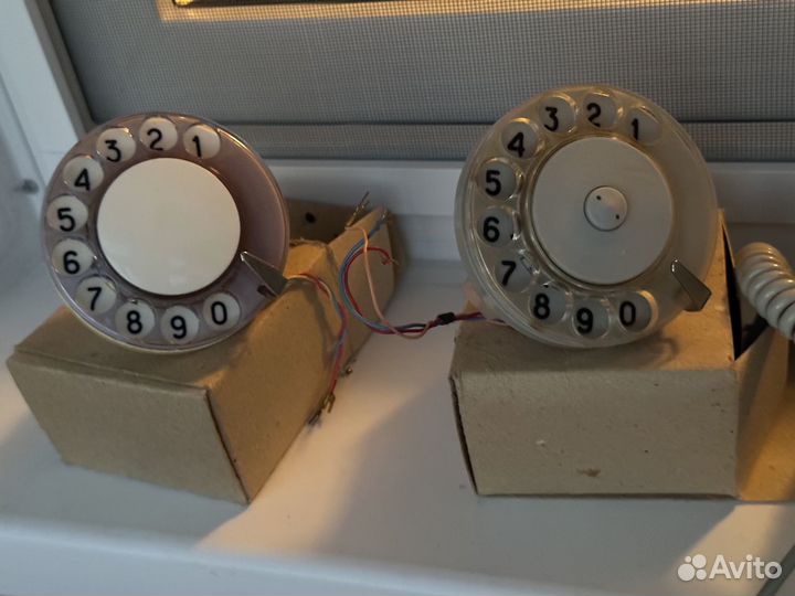 Телефон СССР дисковый + 2 диска разных цветов