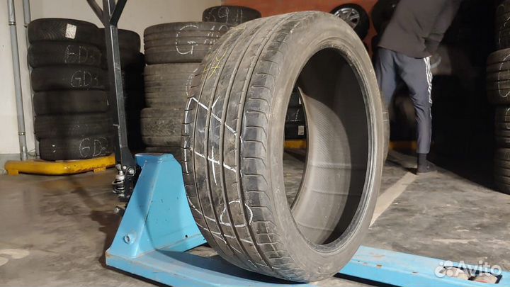 Yokohama Advan Sport V105 275/40 R22 108Y