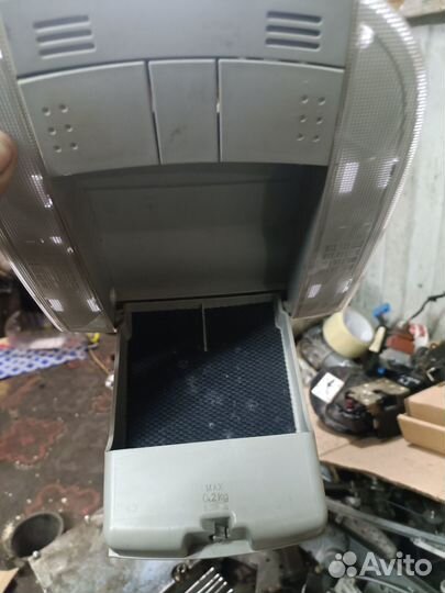 Очечник Toyota Corolla 150