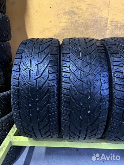 Tigar Winter 215/45 R17