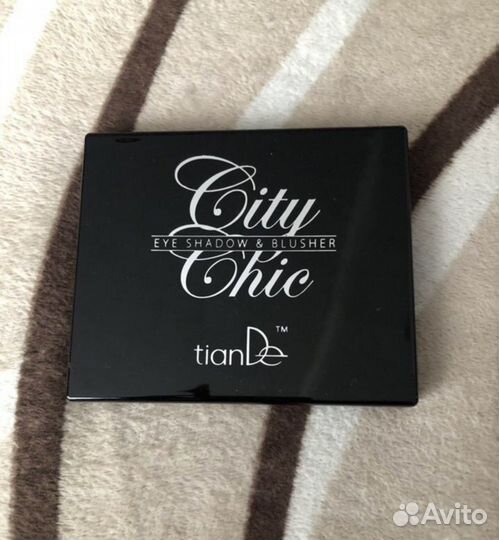 Палетка теней для век