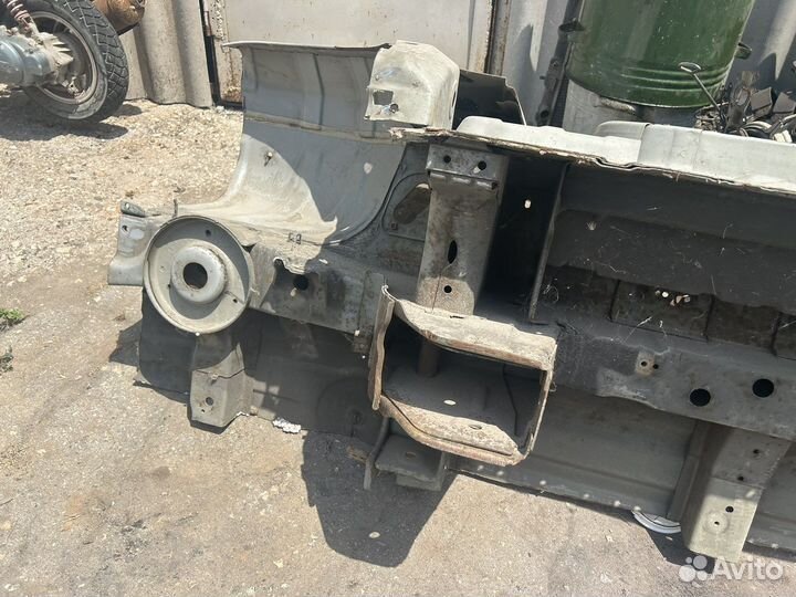 Правая боковина hyundai starex