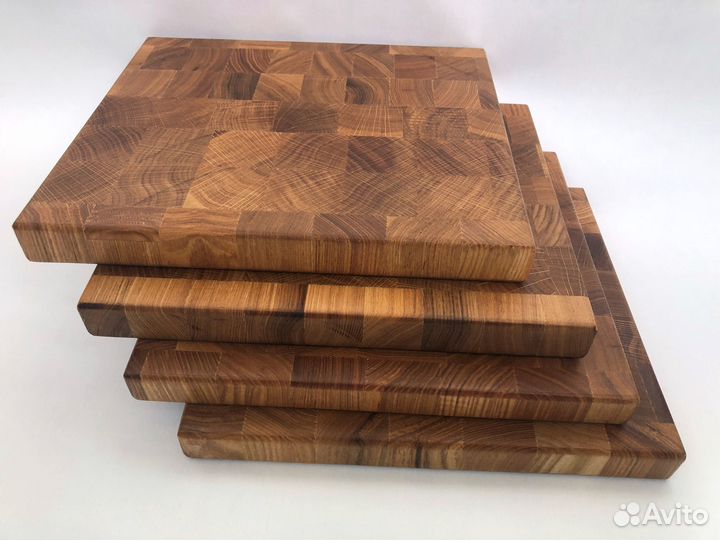 Торцевая разделочная доска из дуба 240х280х30 мм