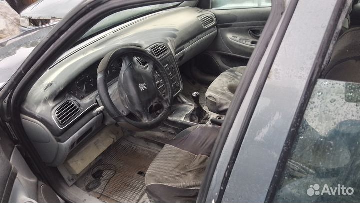 Peugeot 406 в разборе