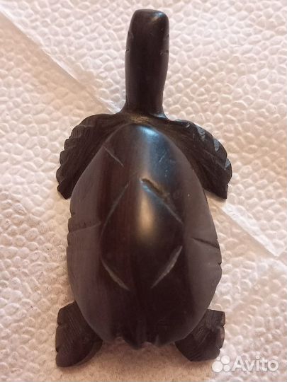 Статуэтка черепахи из чёрного эбенового дерева
