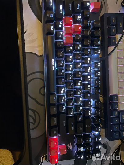 Игровая механическая клавиатура