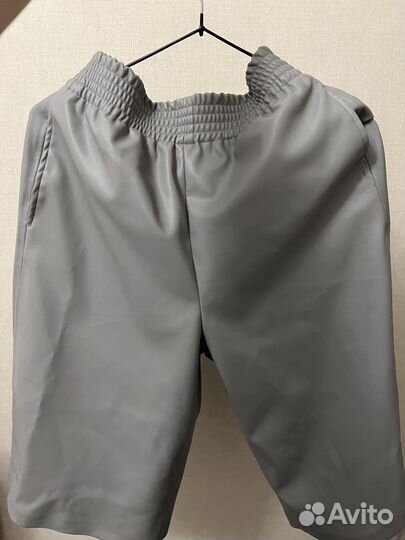 Шорты кожаные серые Zarina