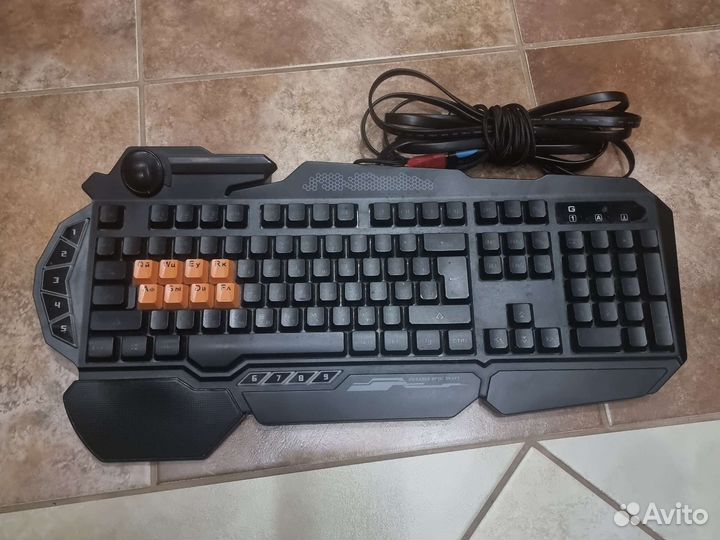 Игровая клавиатура