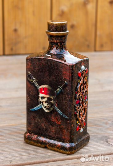 Бутылка. Подарок. Капитан Джек Воробей