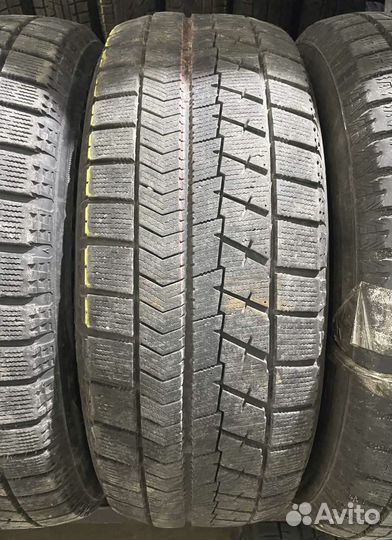 Bridgestone Blizzak VRX 215/60 R16 92N