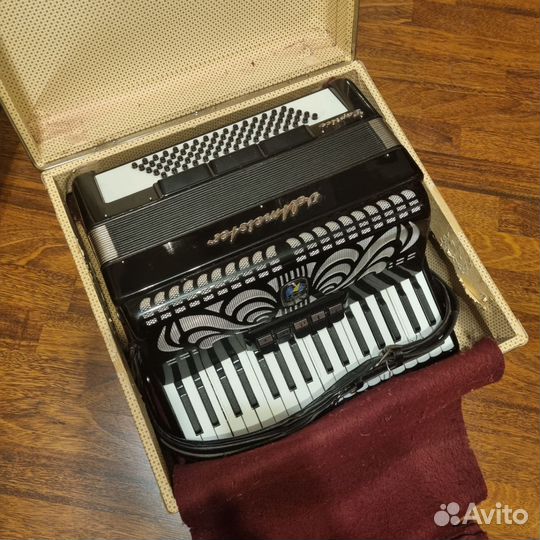 Аккордеон weltmeister caprice 3 4