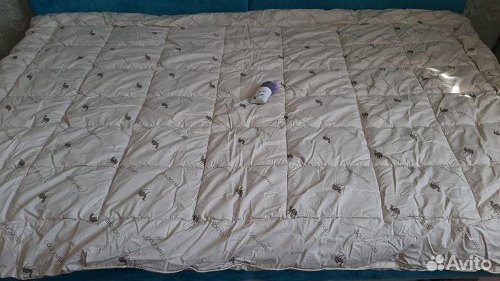 Одеяло из верблюжьей шерсти