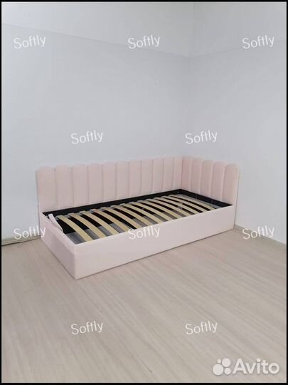 Детская кровать с мягкими бортиками