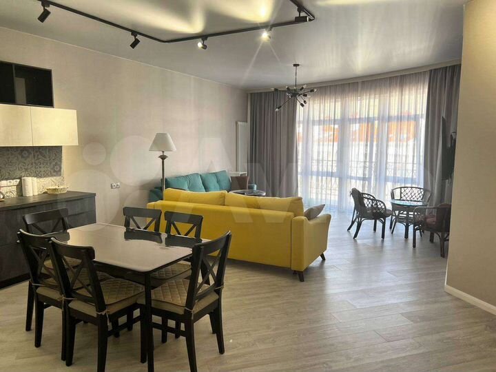 3-к. квартира, 92 м², 8/8 эт.