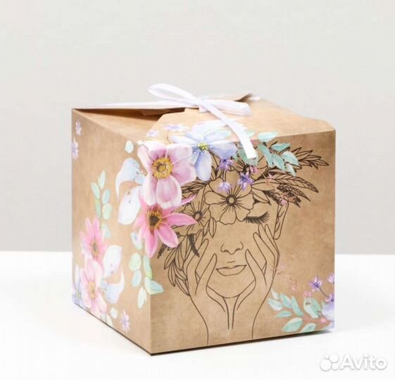 Коробка подарочная