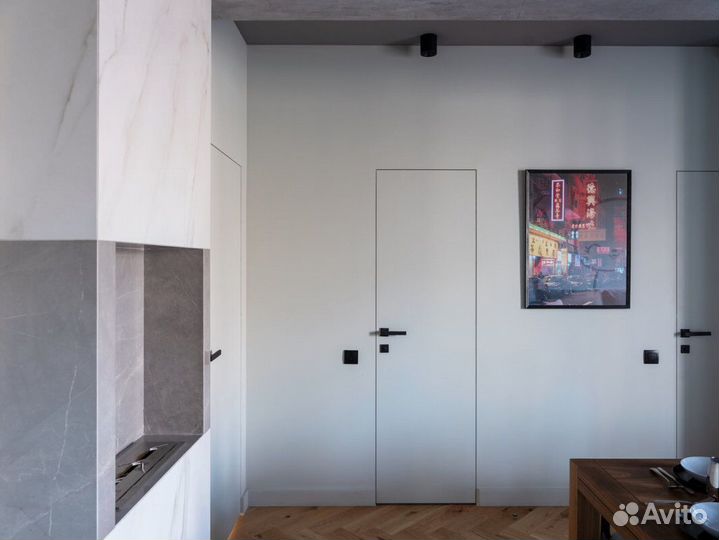 Скрытая дверь под дизайн