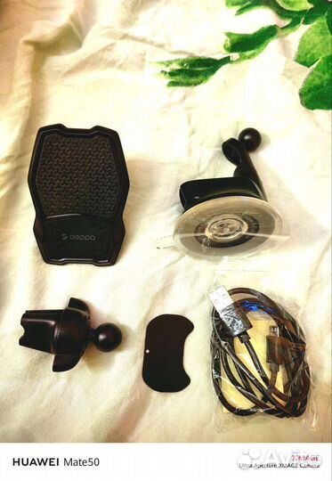 Держатель для телефона с беспроводной зарядкой