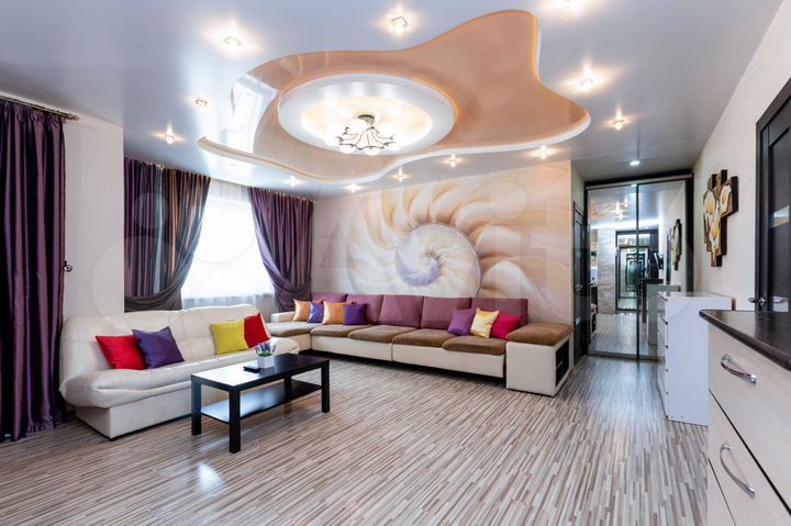 2-к. квартира, 66 м², 8/17 эт.