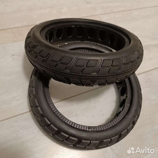 Литая шина (перфор) для самоката Xiaomi М365