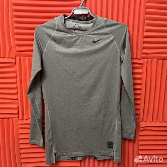 Лонгслив компрессионный Nike